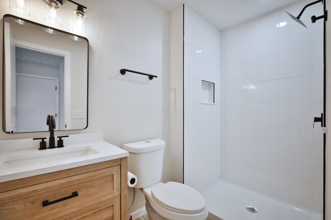 Building Photo - 989 Lavender Ln