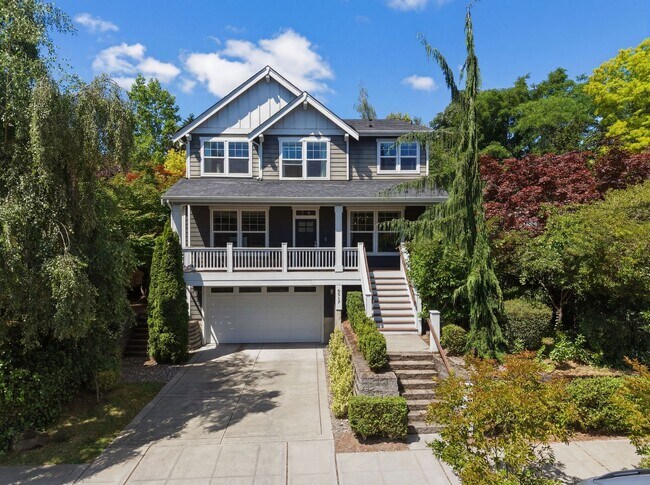 Building Photo - Remarkable Craftsman-4BR