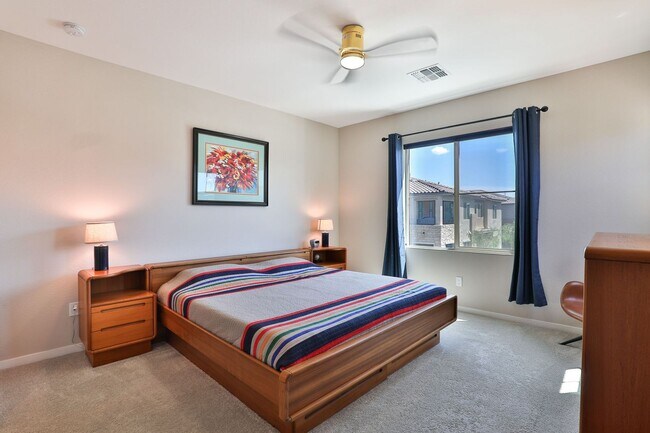 Building Photo - Gilbert Gated Community 3 bed/2.5 bath Con...