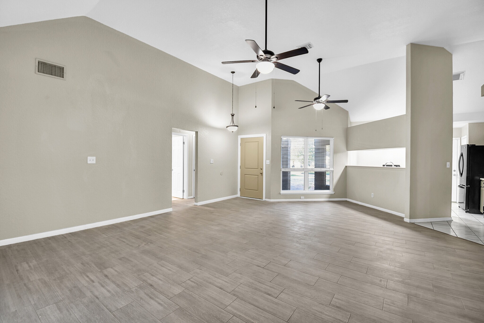 Building Photo - 1236 Sagebrush St