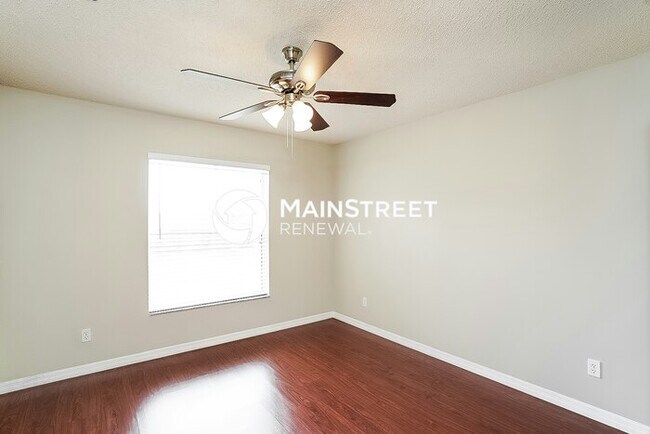 Building Photo - 3 Bedroom Pet-Friendly Home in Port St. Lucie, FL with Main Street Renewal