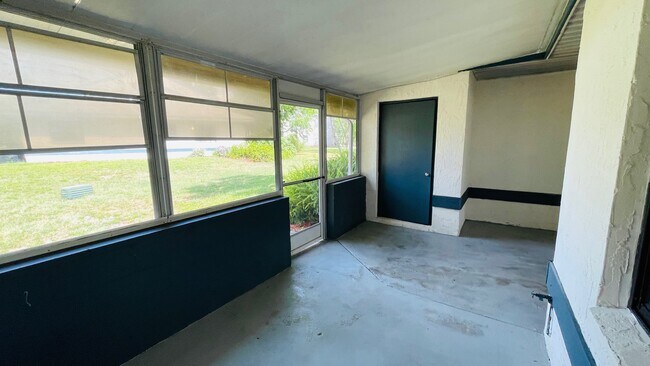 Building Photo - 2706 Graduate Ct