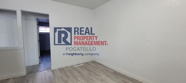 Building Photo - 120 Randolph Ave