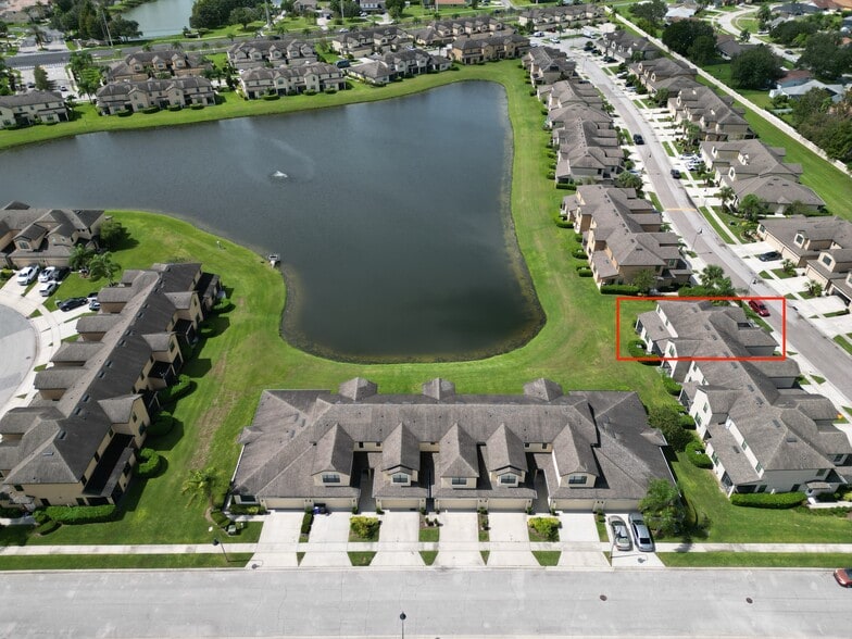 Building Photo - 2449 Seven Oaks Dr