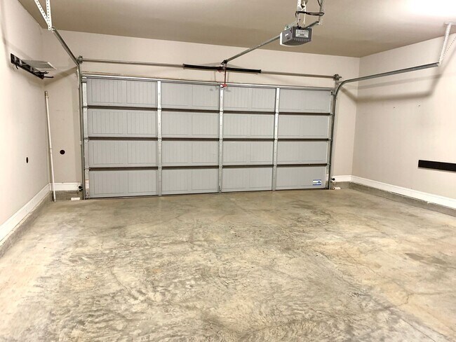 Building Photo - 117 Blue Hole Rd