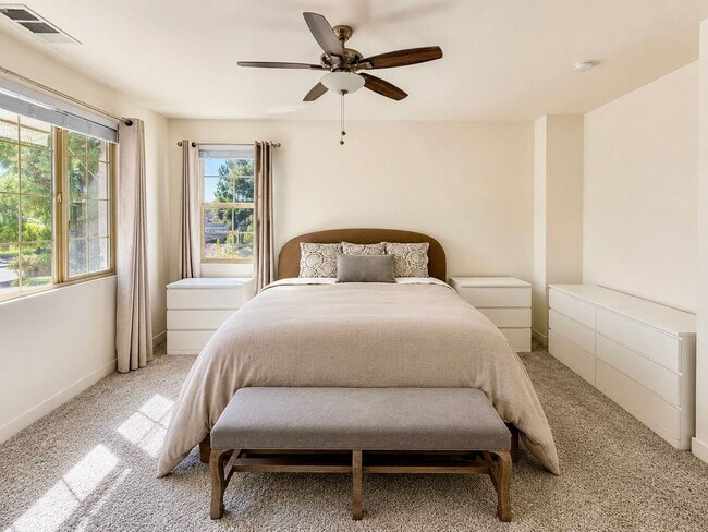 Building Photo - Stunning 3-Bed/2.5-Bath End Unit Condo with Solar & Large Yard