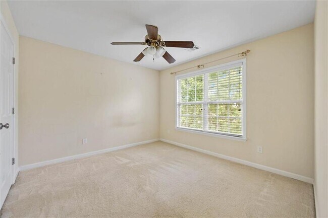 Building Photo - 773 Van Briggle Path NE