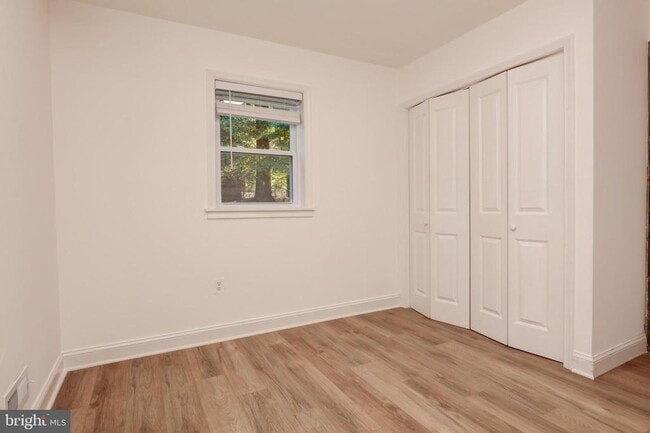 Building Photo - 3858 N Tazewell St