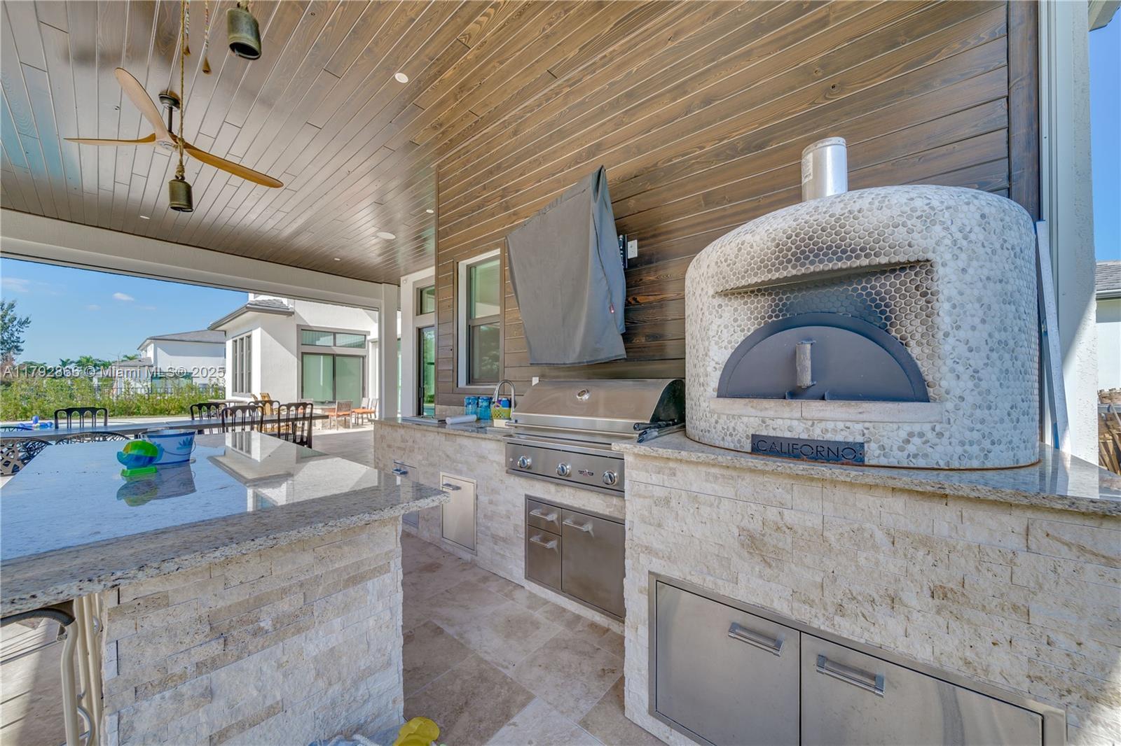Building Photo - 17130 Magnolia Estates Dr