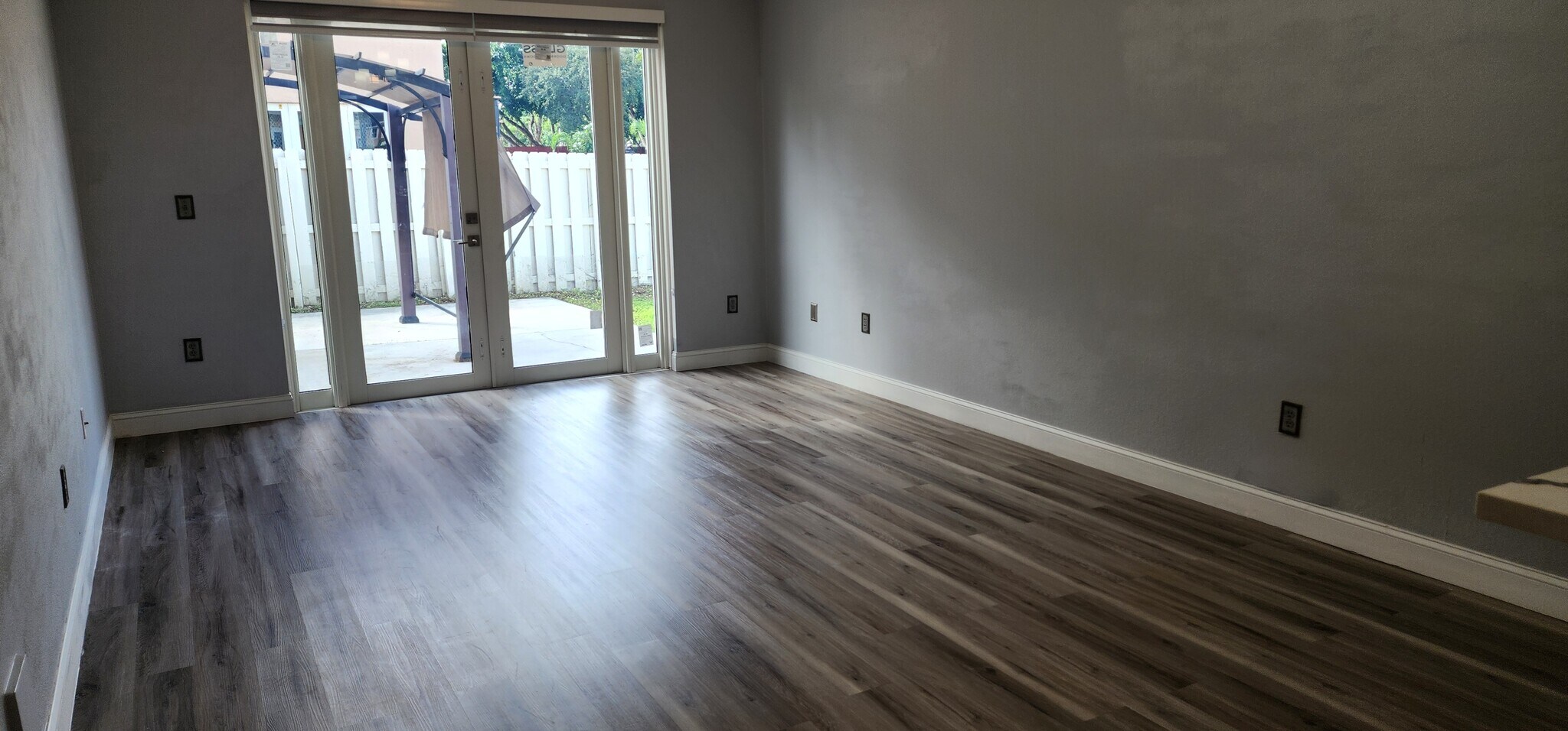 Building Photo - 640 SE 1st St