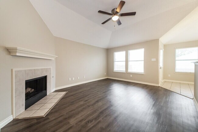 Building Photo - 1515 Warrington Way