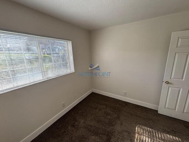Building Photo - Beautiful 3 beds 2 baths in Orem