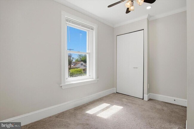 Building Photo - 54 Jefferson Ave