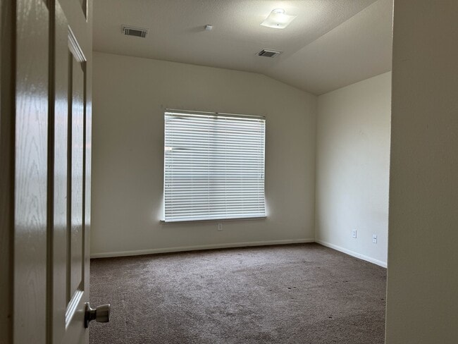 Building Photo - 5738 Ranch Prairie Tr