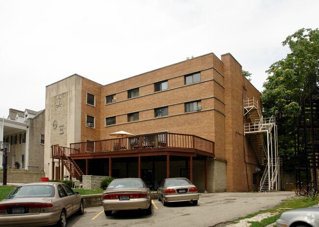 Building Photo - 174 E Woodruff Ave