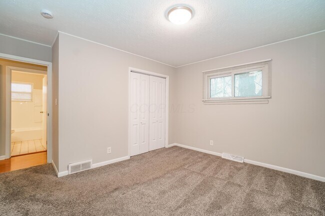 Building Photo - 3622 Washburn St