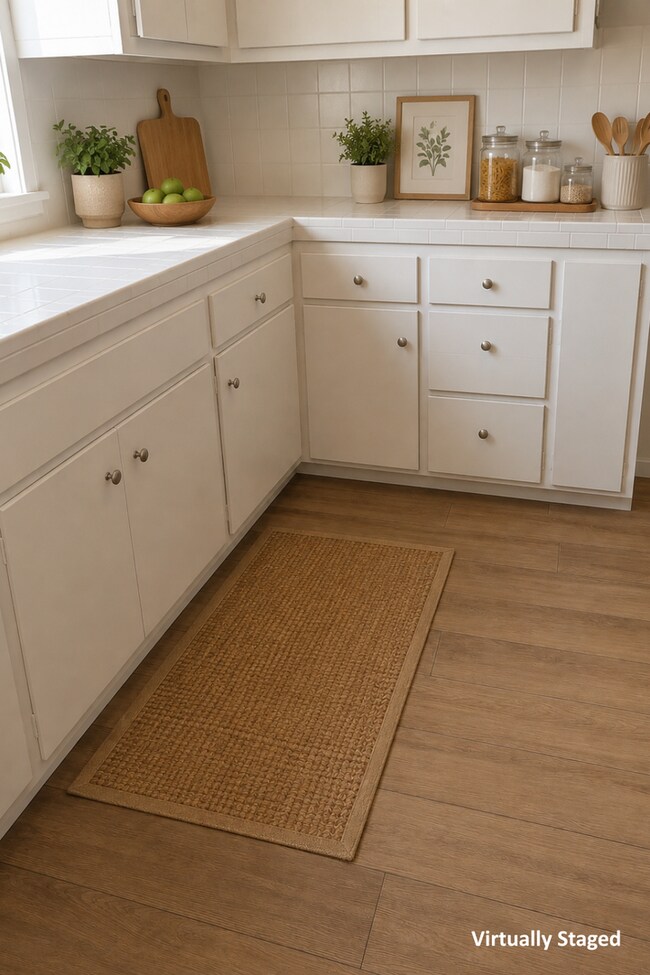 Interior Photo - 11811 Beverly