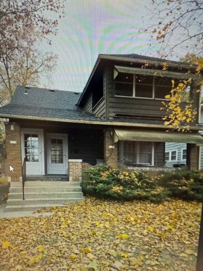 Primary Photo - 1212 N Frink St