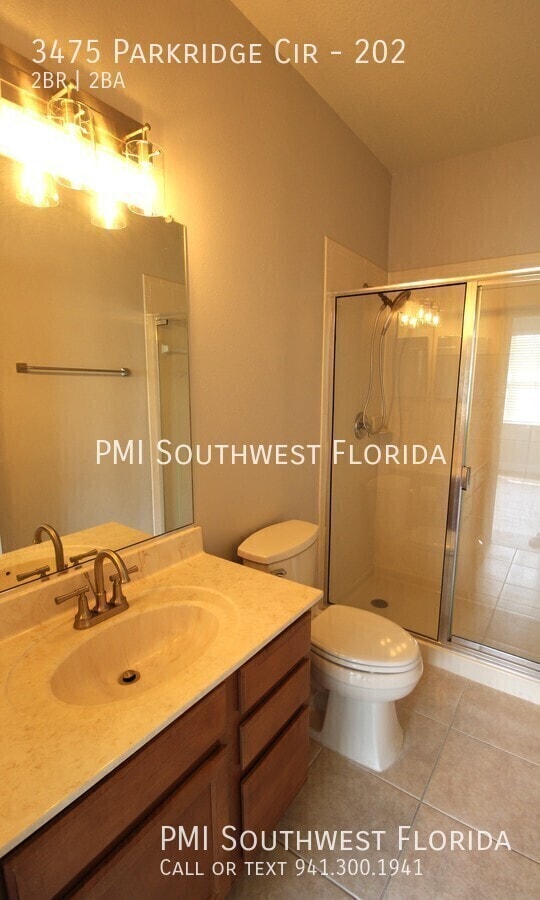 Building Photo - 3475 Parkridge Cir