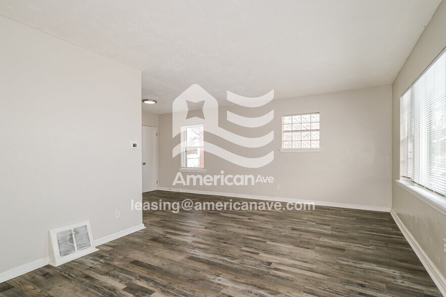 Building Photo - 4709 Jordan St