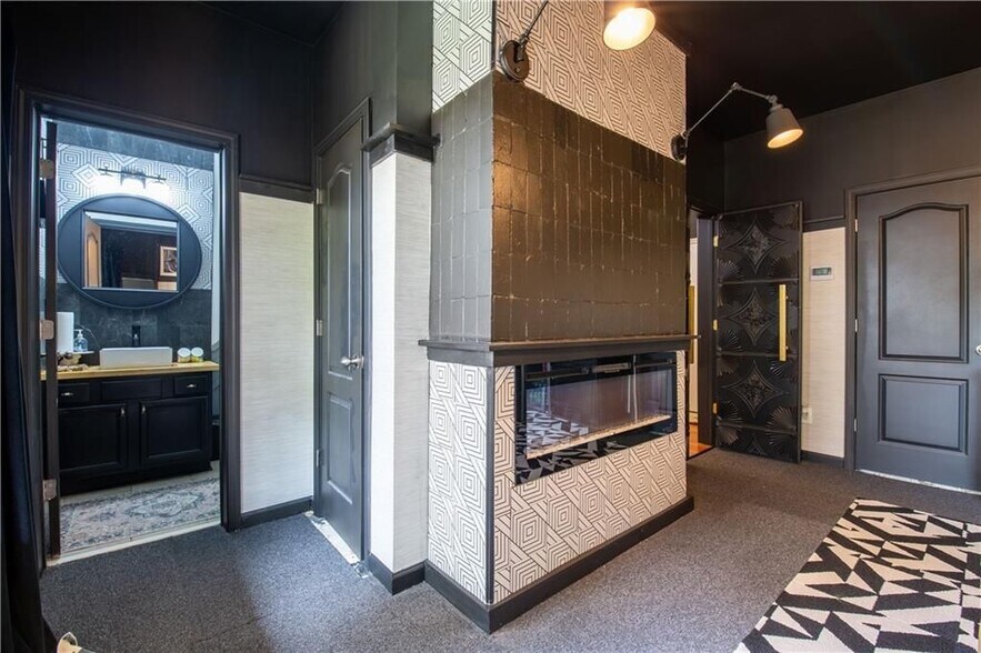 Building Photo - 2122 Silas Way