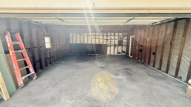 Building Photo - 8748 N Olcott Ave