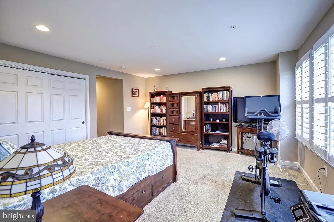 Building Photo - 25574 Tolar Sq
