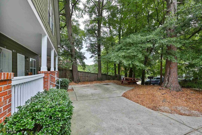 Building Photo - 1026 Sims Ave NW