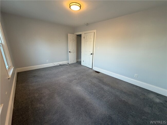 Building Photo - 18 Buffum St