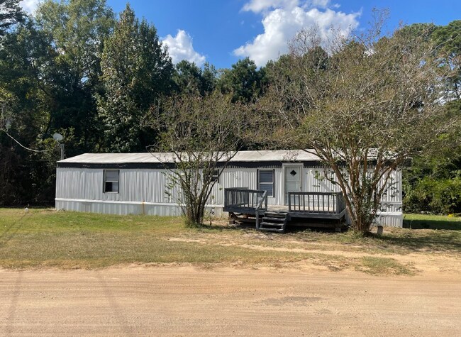 Building Photo - 3000 Poplar St