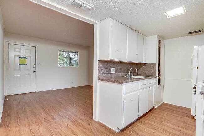 Building Photo - 3707 Tom Green St