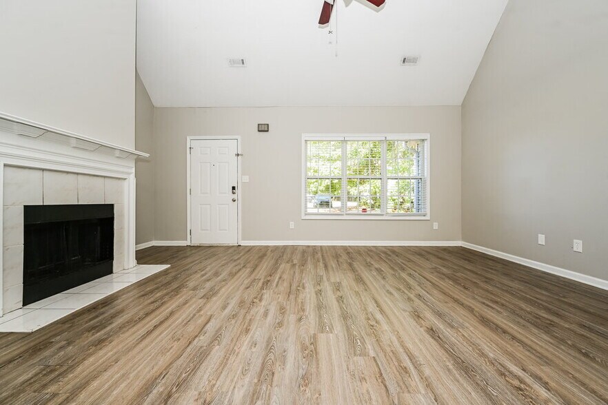 Building Photo - 195 Pecan Ridge Dr