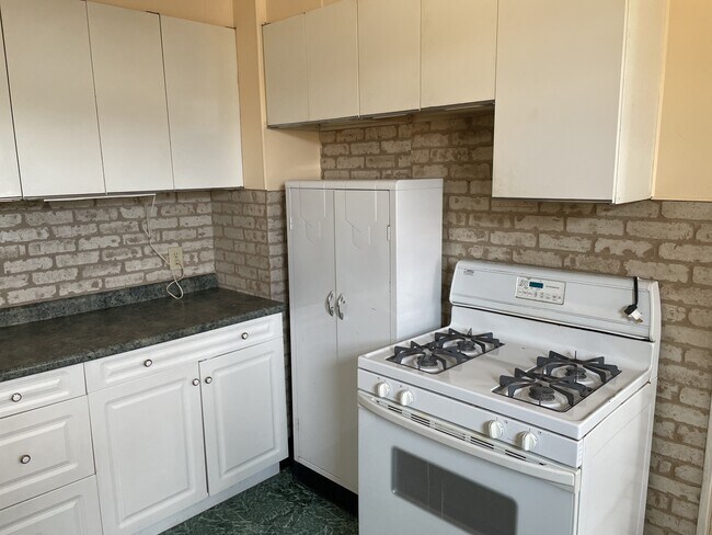 Building Photo - 116 N 20th St