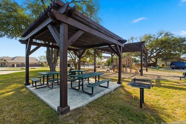 Building Photo - 11647 Zinnia Fields