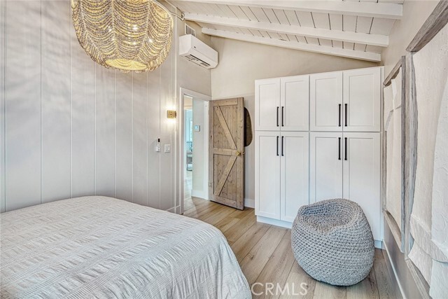 Building Photo - 410 Acacia Ave