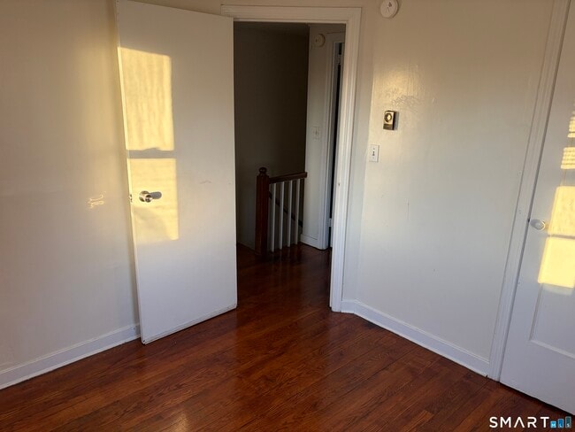 Building Photo - 129 Douglas St