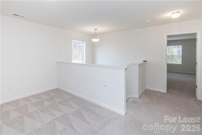 Building Photo - 824 Yorkshire Dr