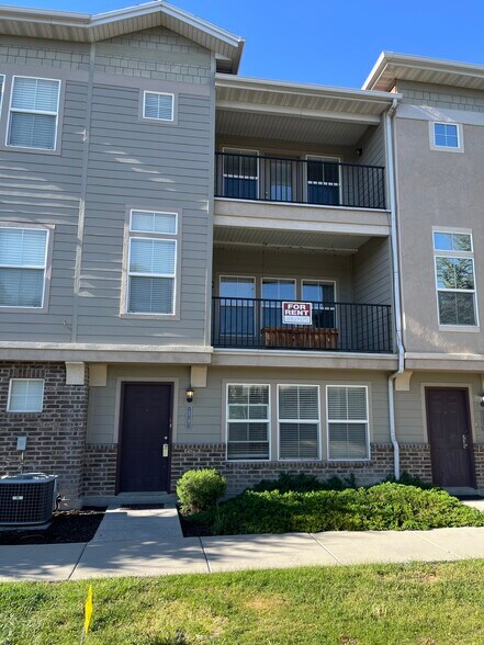 Primary Photo - 29 E Durham St