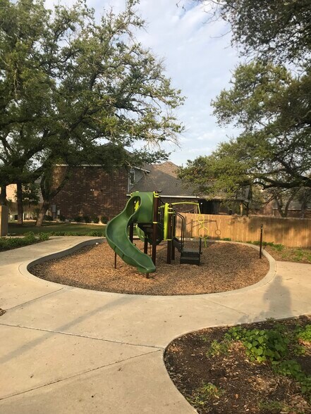 Children's playground, 5 minute sidewalk walk - 1313 Eagle Ridge Trl