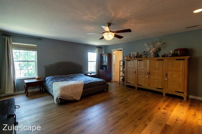 Building Photo - 5 br, 3 bath House - 12952 Ambergate Drive