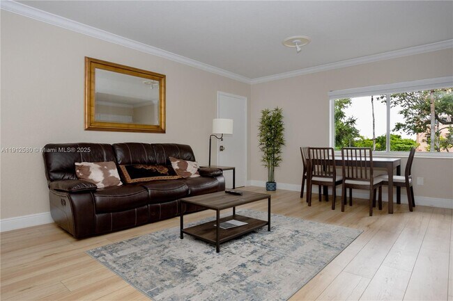 Building Photo - 1 Edgewater Dr