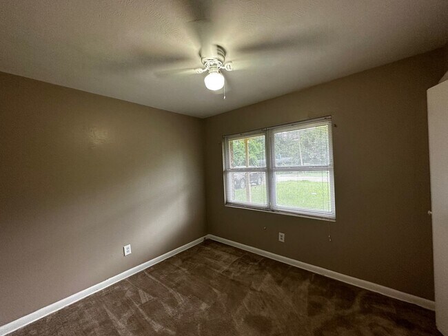 Building Photo - 1730 Atkamire Dr