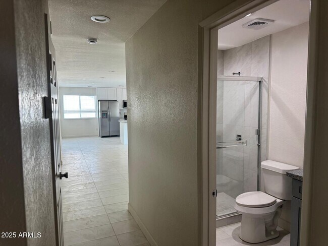 Building Photo - 8837 W Highland Ave