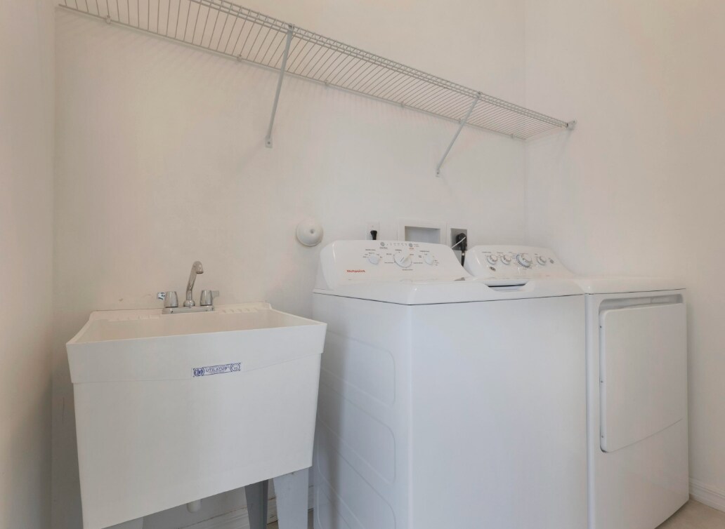 Building Photo - 1247 Via de Fossi