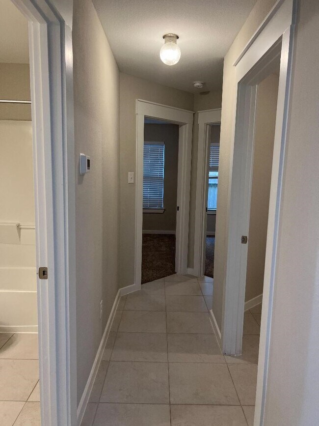 Building Photo - 218 Sintra Lk Wy