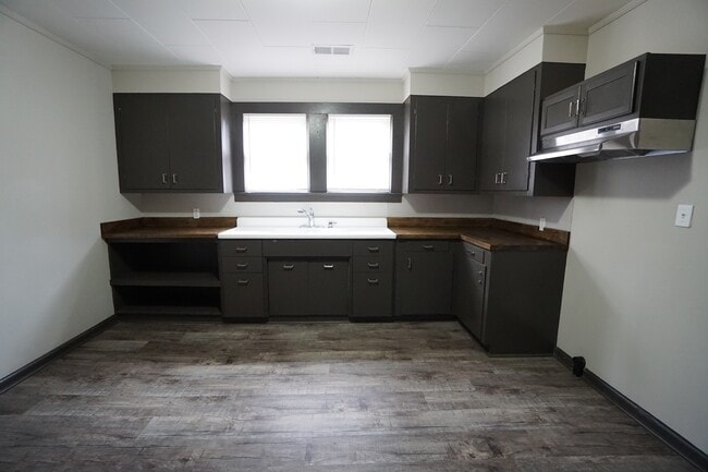 Building Photo - 941 McDonald Chapel Rd