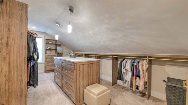 Building Photo - 6223 Winchester Ave