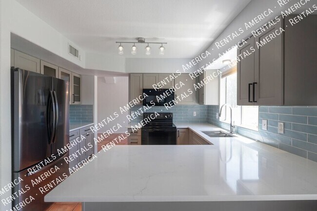 Building Photo - 8071 N Hobby Horse Ct