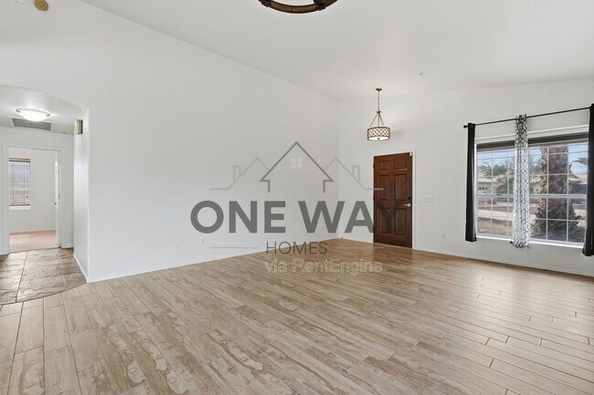 Building Photo - 15121 N 93rd Way