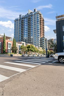 Building Photo - San Diego- Downtown- La Vita – Little Italy Condo- Split Level Style New Year Move In Special